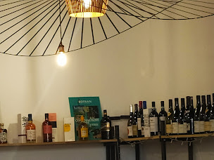 Photo n°41 de Cave De la vigne à l'olivier - Caviste, spécialiste en vin et spiritueux | La Fare les oliviers à La Fare-les-Oliviers (Caviste)