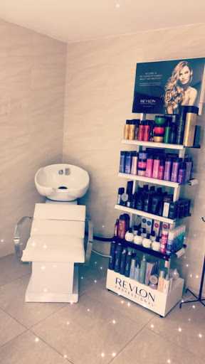 Ariza Styling Room - Thumbnail