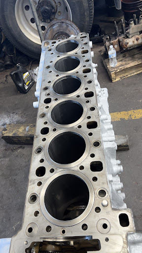 Carlitos Truck Repair Gallery - United States
