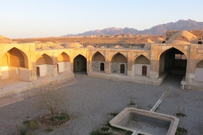 Photos of Qasr-e Bahram Caravanserai