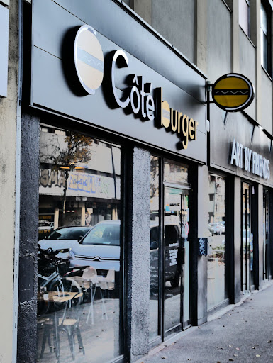 Photo 11 - Black & White Burger Annecy