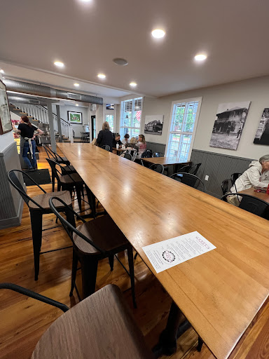 Maxey's Store - Visual