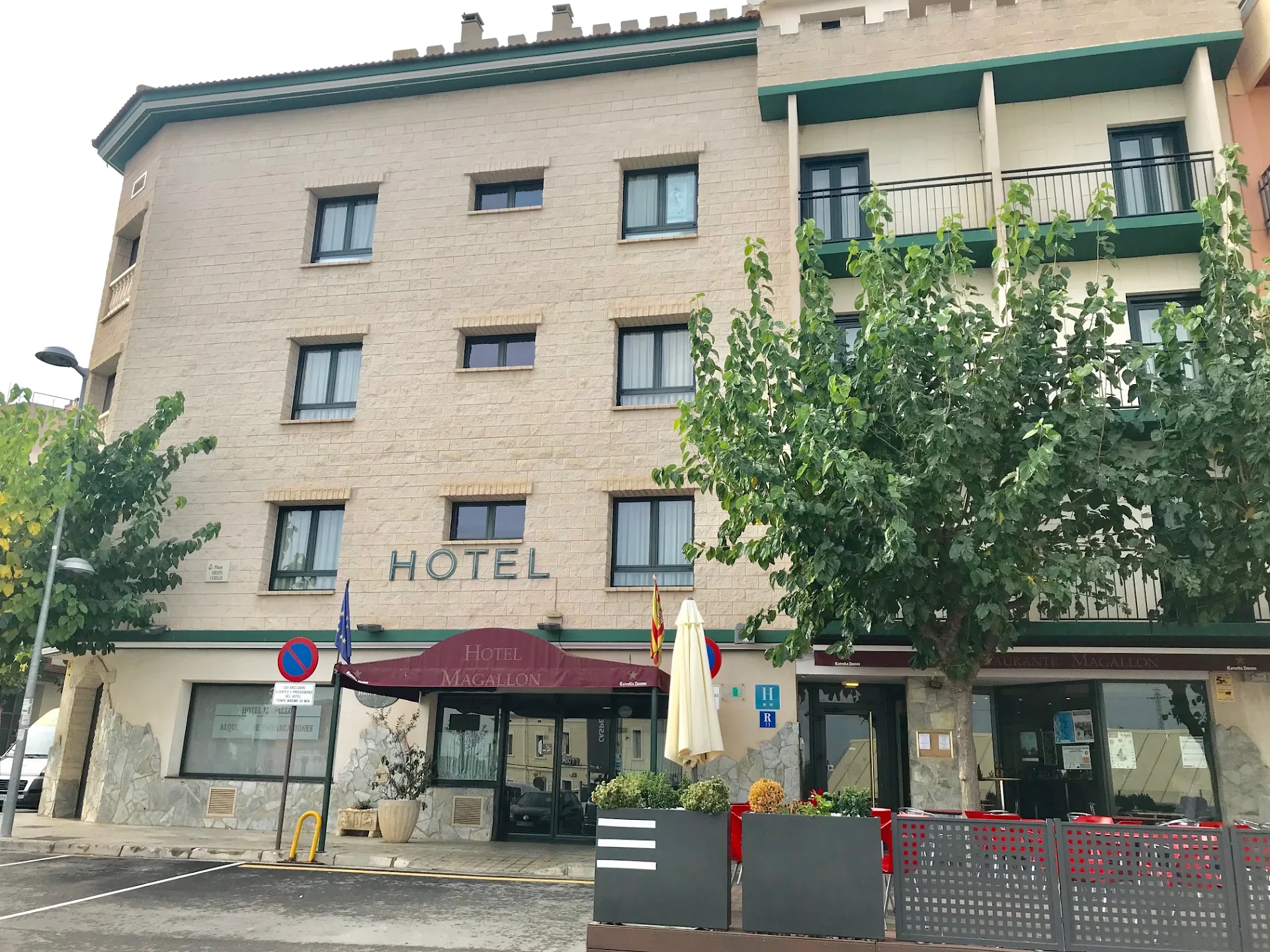 Hotel Magallón