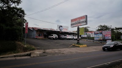 Photos of Ferreter&iacute;a La Ceiba