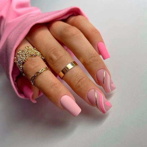 Cut & Nails - Visual