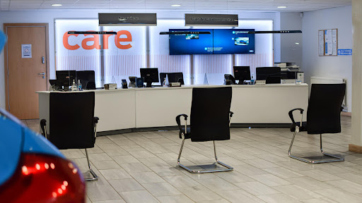 Ford Service Centre Lincoln - Thumbnail