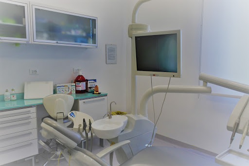 Studio Dentistico Dott.ssa De Fazio - Thumbnail