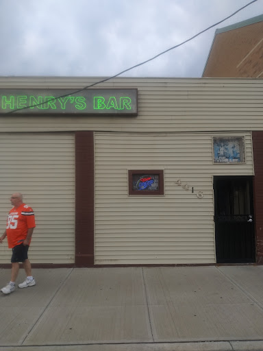 Henrys Bar - Visual