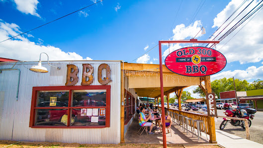 Old 300 BBQ 318 4th St, Blanco, TX 78606