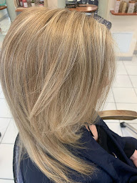 Photo n°9 de Air de Mode à Saint-Ouen-l'Aumône (Salon de coiffure)