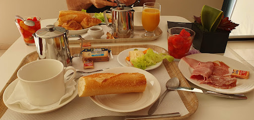 Photo de Résidence Services Seniors DOMITYS - Le fil de Soie à Calais (62100)