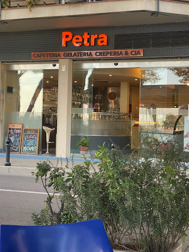 Gelateria i Creperia Petra