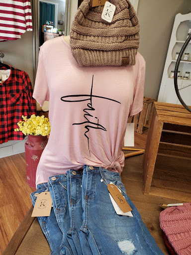 Kula's Boutique & Tanning - Thumbnail