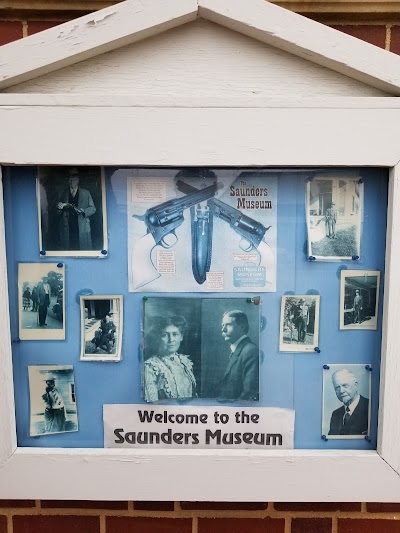 Saunders Museum