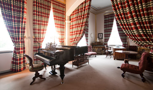 Museum About Liszt - Visual