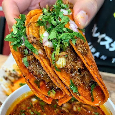 NiteOwl Kitchen and Cocktails by null