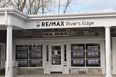 RE/MAX River