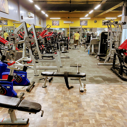 LIFE FITNESS GYM