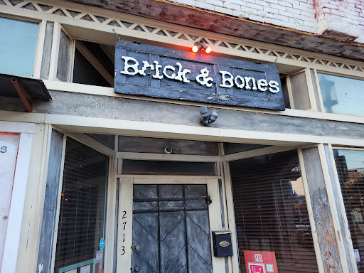 Brick & Bones - Visual