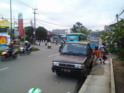 Photos of Shop&Drive Mayor Oking Baru