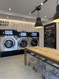 マツダクリーニング&コインランドリー大津京店