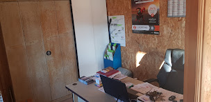 Photo n°4 de Garage Besnard Atelier IMA à BERNAY - Plainville (Garage automobile)