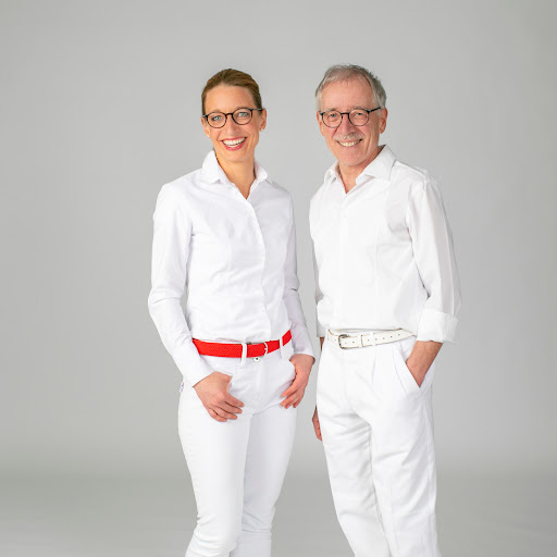 Zahnarztpraxis Weißenhorn - Dr. Romana Krapf & Dr. Werner Krapf - Thumbnail