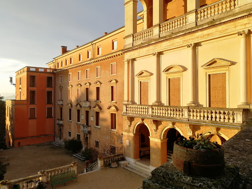 Villa San Carlo - House Retreat - Thumbnail