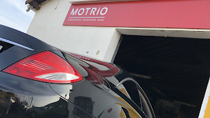 Photo n°9 de TOP GARAGE - GARAGE SEBASTIEN LANNEAU à Balaruc-les-Bains (Magasin de pneus)