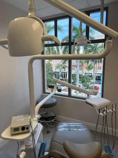 Cosmetic & General Dentist - Thumbnail