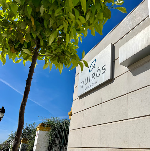 Clínica Dental Quirós
