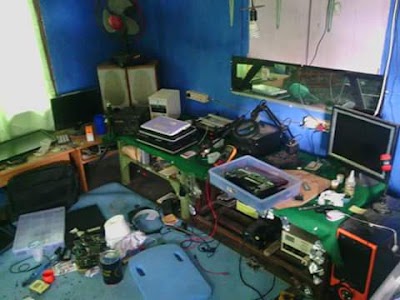 Photos of Service Laptop WD ( Wong Dewek )