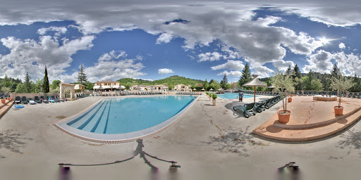 Photo de Camping Yelloh Village Domaine Les Ranchisses | Camping Ardèche à Chassiers (07110)