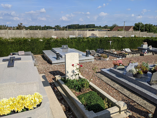 maurois communal cemetery ww1 Gallery - France