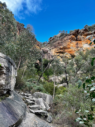 Beehive Falls Carpark - Thumbnail