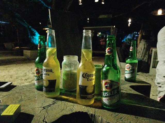 Banyan beach bar