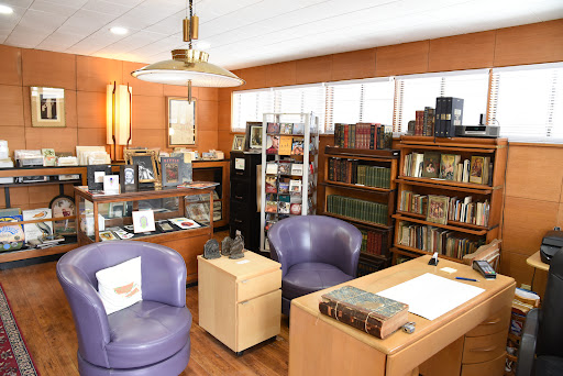 Casperson Books - Thumbnail