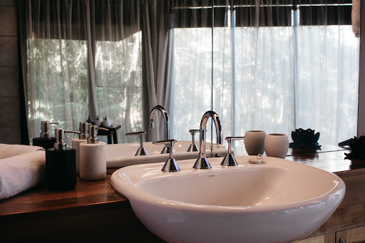 Woodlands Rainforest Retreat - Thumbnail