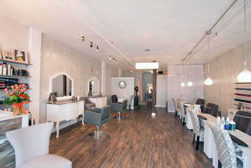 Polished Beautique Beauty Bar - Thumbnail
