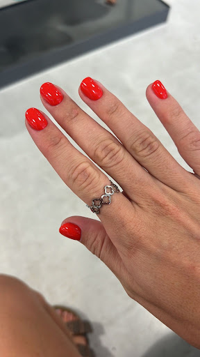 Irinis Nails beauty space - Thumbnail