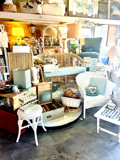 Maude's Garage - Thumbnail