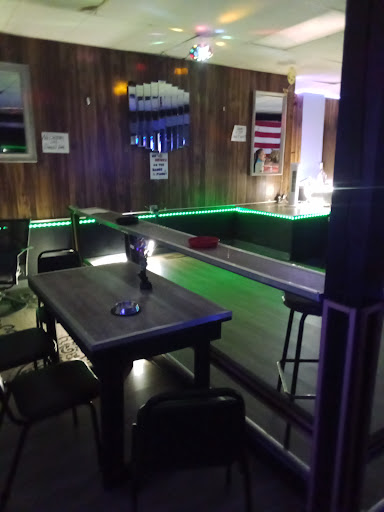 AJs Bayview Off The Hook - Thumbnail