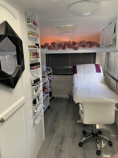 Tiara Beauty Parlour