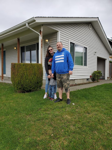 DerekSellsHouses.com - Visual
