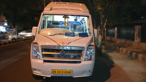 Tempo Traveller hire in Delhi