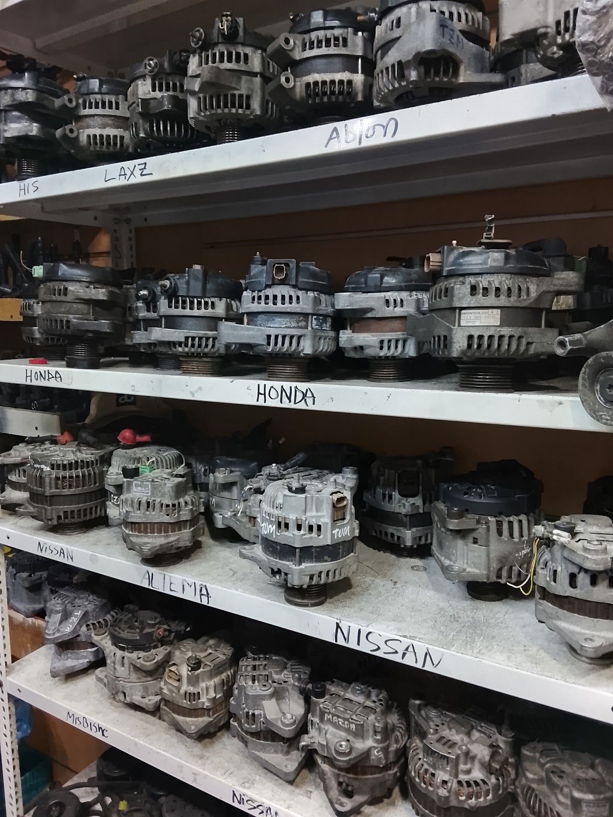 Expert car battery fixen & service