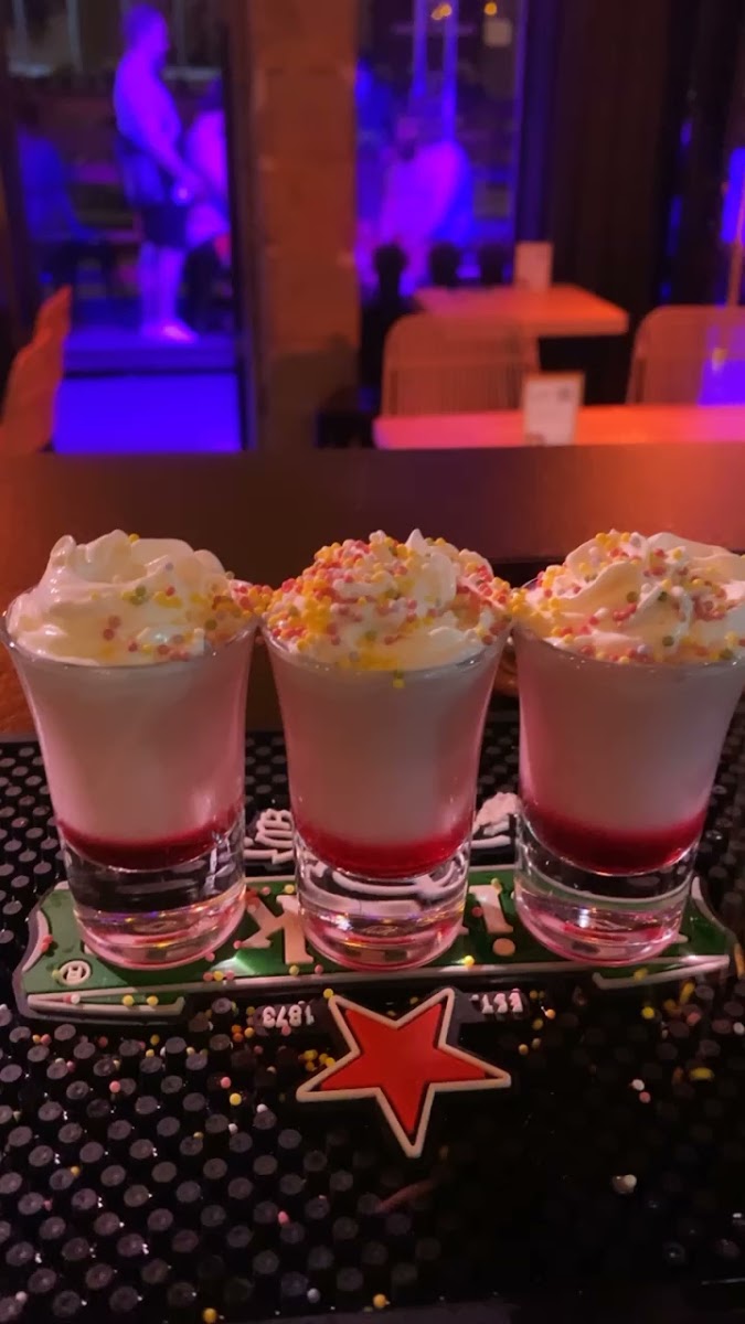 L Bar food & drink — photo 18