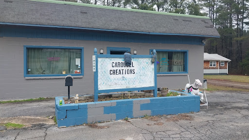Carousel creations and consignment - Visual