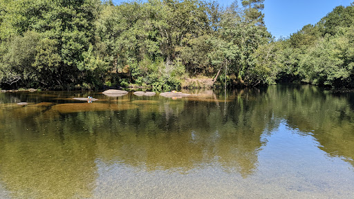 Praia fluvial de Foxaco