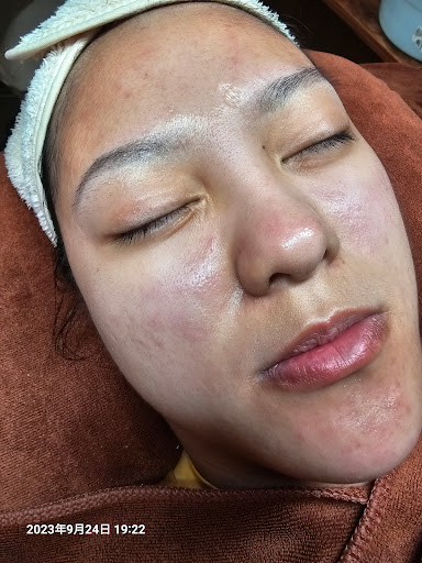 奧黛麗美顏美體採耳耳燭SPA評價、營業時間、服務項目、價格 - 無痛清粉刺與專業護膚美容